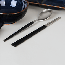 Load image into Gallery viewer, Golden Bell Solid Korean Spoon and Chopsticks - 골든벨 솔리드 한식수저
